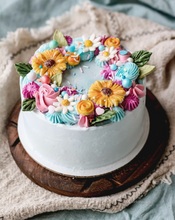 Load image into Gallery viewer, Hands-on Mulberry (or Strawberry) Floral Bento Cake Workshop
