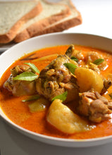 Load image into Gallery viewer, Hands-on Singapore Curry Chicken and Crusty Baguette Workshop
