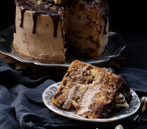 Hands-on Dark Chocolate Mascarpone Cream Cake with Cookie Dough Filling Workshop
