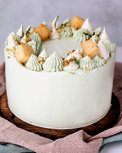 Load image into Gallery viewer, Hands-on Avocado and Pistachio Maple Cream Cheese Cake Workshop