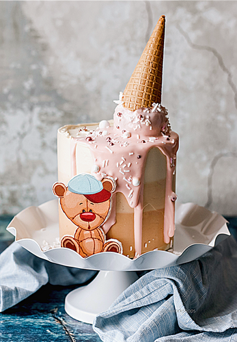 Hands-on Teddy Bear Orange Cake with Low-Sugar Champagne Swiss Meringue Buttercream