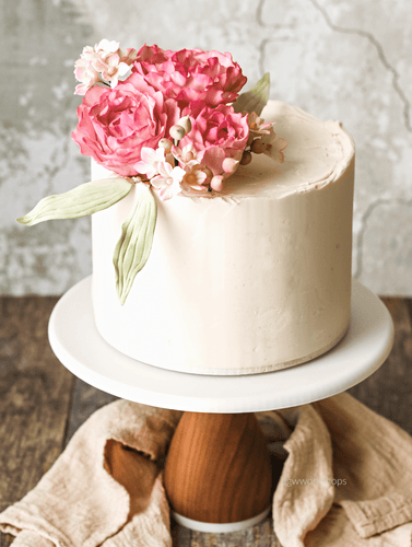 Hands-on Strawberry Low-Sugar Buttercream Cake with Hand-Made Peonies Workshop