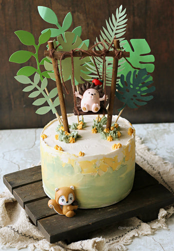 Hands-on Nutella-Mascarpone Hedgehog Cake with Low Sugar Swiss Meringue Buttercream