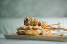 Load image into Gallery viewer, Hands-on Dry Mee Siam and Grilled Chicken Satay with Satay Sauce Workshop