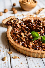 Load image into Gallery viewer, Hands-on Chocolate Salted Walnut Tart &amp; Chocolate Mint Cake Workshop